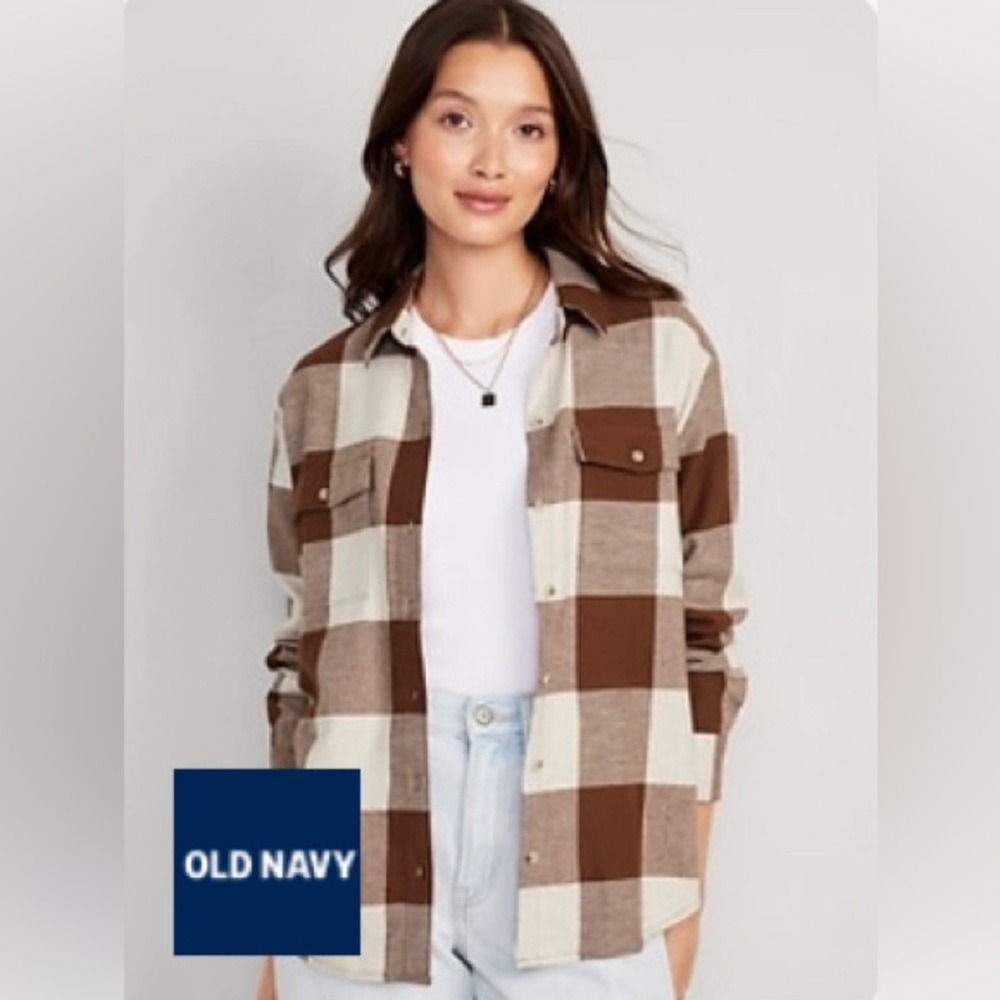 FALL STAPLE: Old Navy The Boyfriend Shirt Size Medium Color brown/cream